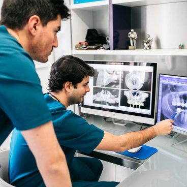 Equipo Heferclinic - Implantes dentales